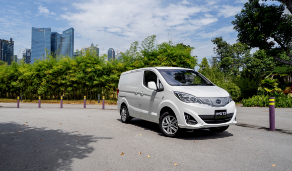 BYD T3