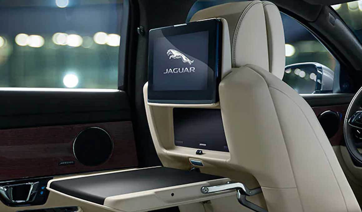 Jaguar XJ